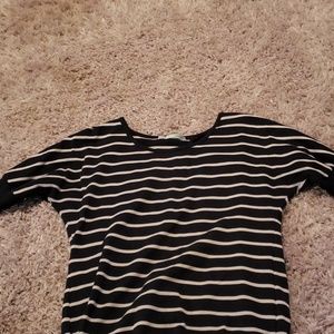 Short sleeve sweater